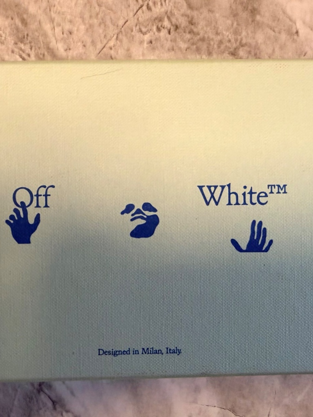 Off White - Picture 2 of 14